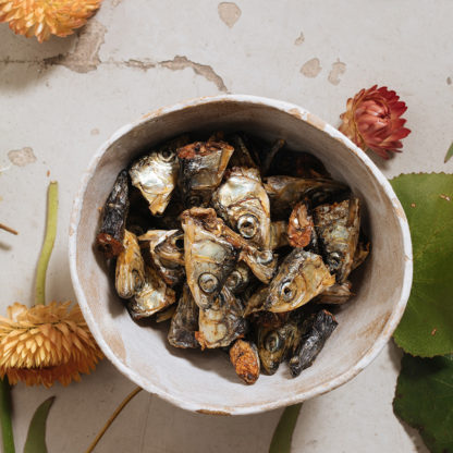 Alvar dry fish head pieces in a ceramic bowl