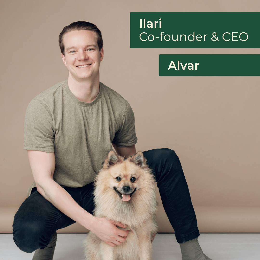 Alvar Petin toimitusjohtaja Ilari Haataja ja Alvar-koira.